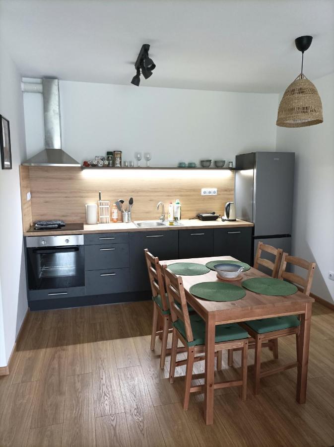 גיור City And Thermal Apartman מראה חיצוני תמונה