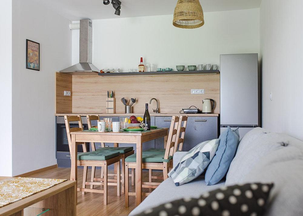גיור City And Thermal Apartman מראה חיצוני תמונה